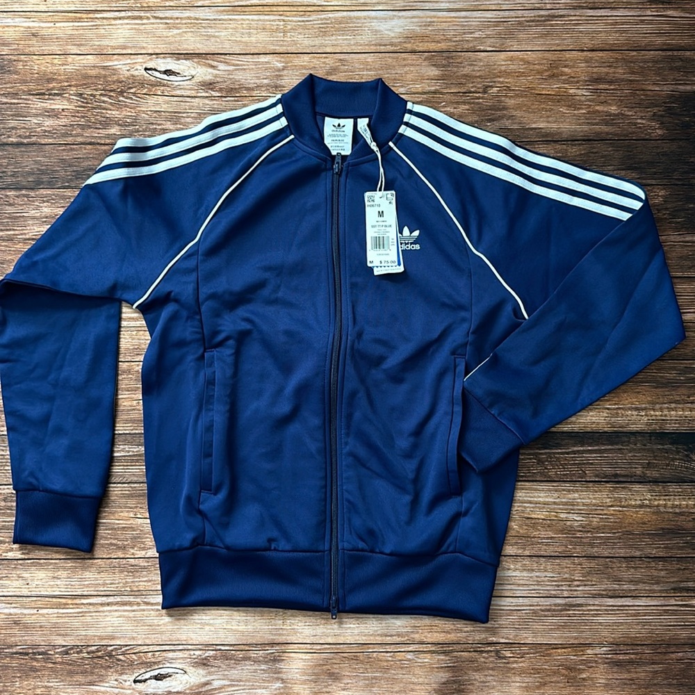 Adidas Men’s Track Suit - SZ Medium